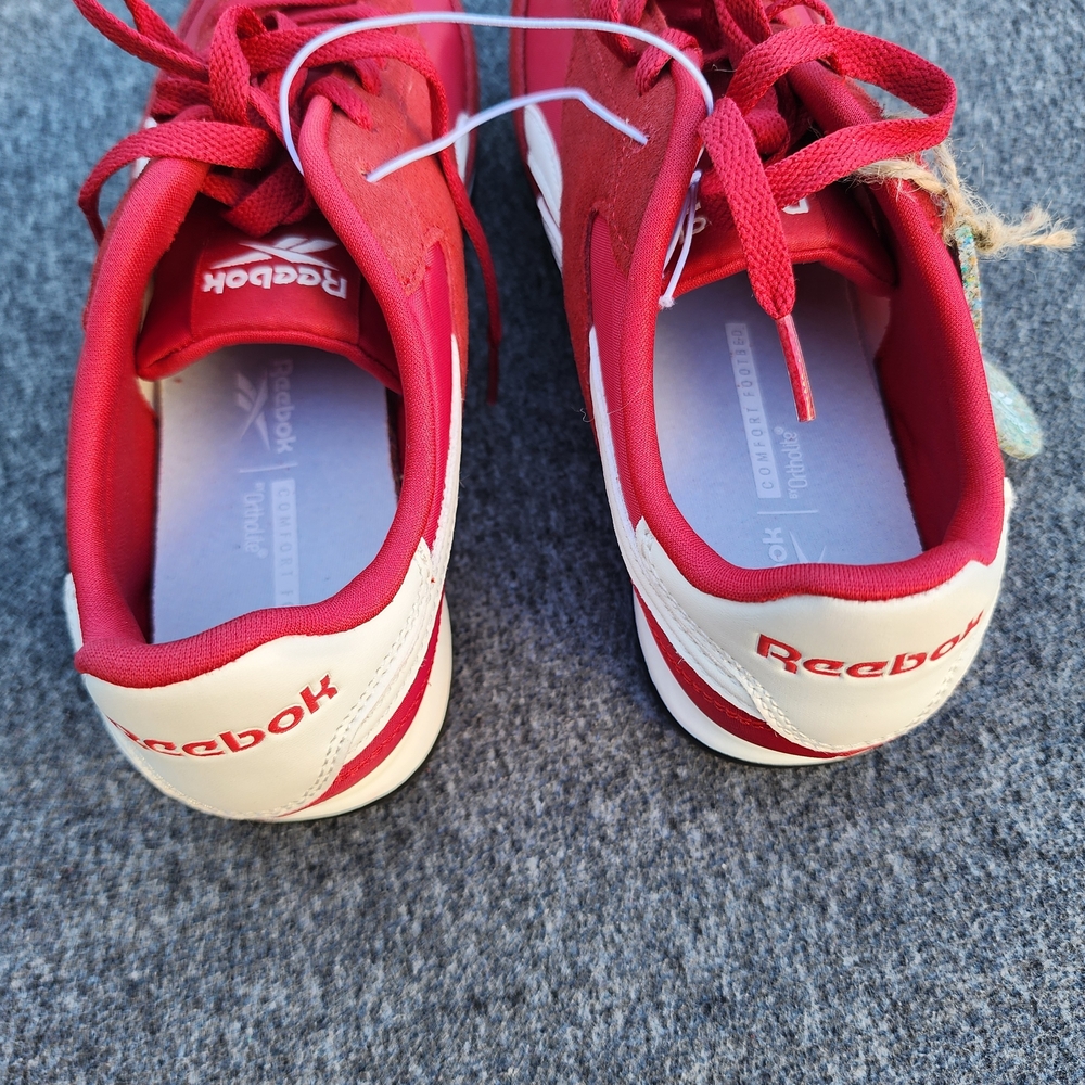 Reebok Red and White Retro Runner Sneakers R400 - Picture 5 of 6